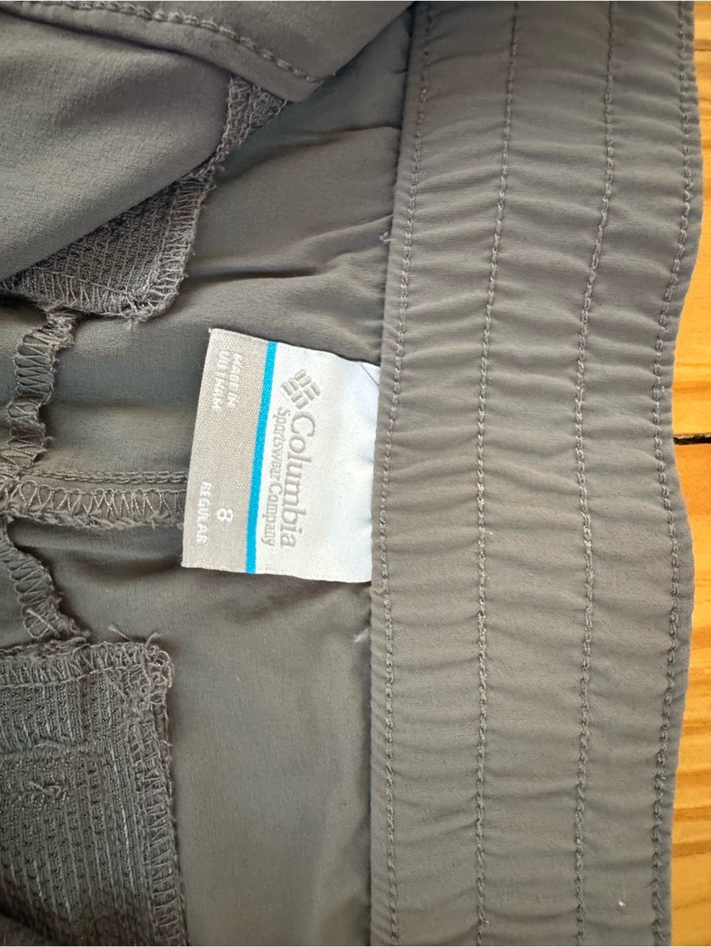 Columbia Gray Straight-Leg Women's Outdoor Pants - Picture 6 of 7